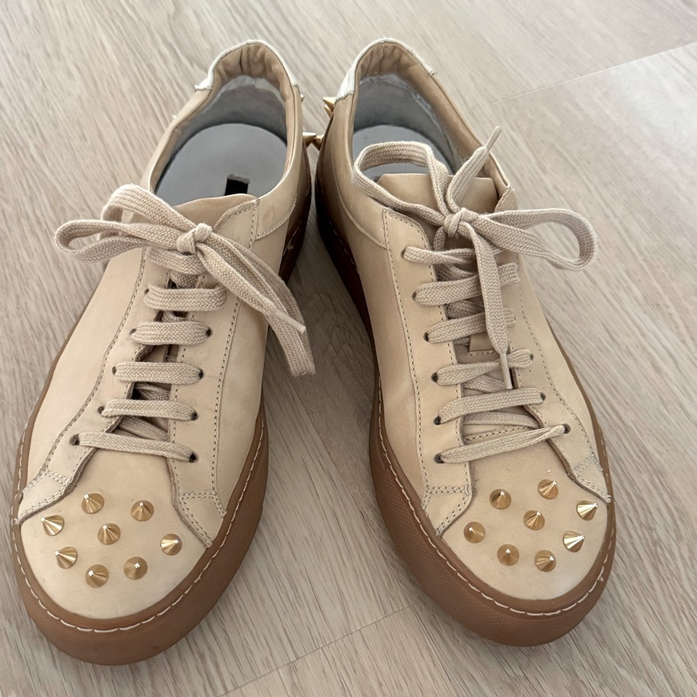 RUTHIE DAVIS Tan Leather Spikes Studded Sneakers Shoes Women's Size 38 / 7.5